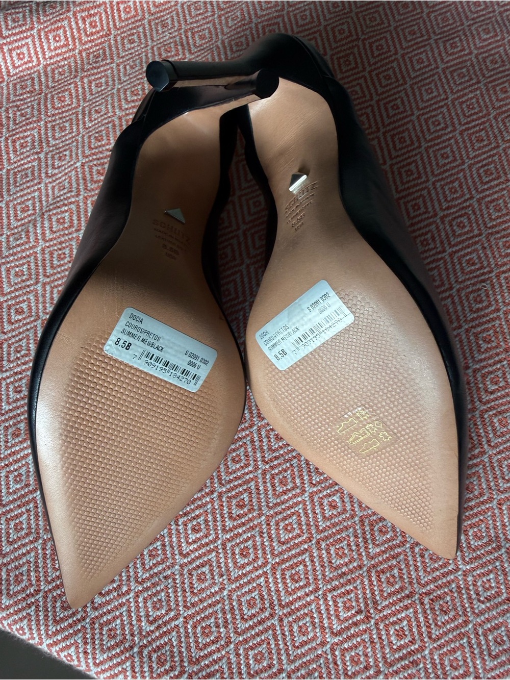 Schutz Black Pointed on Leather Mules with Front Slit - Picture 4 of 4